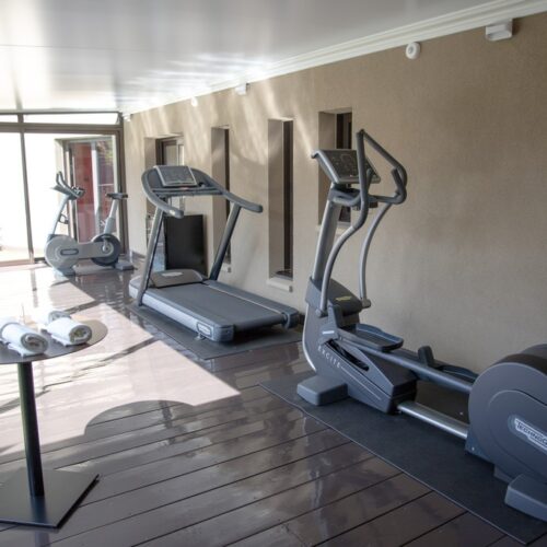 Salle Fitness Hotel Lou Castelet Carros 2